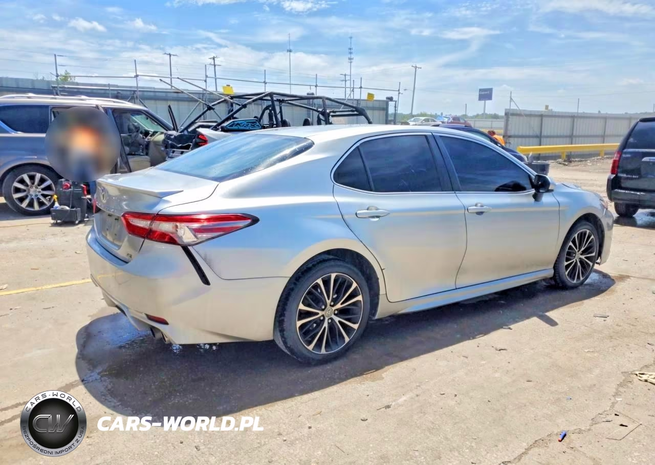 2018 Toyota Camry Se VIN:JTNB11HK0J3019497 - 3