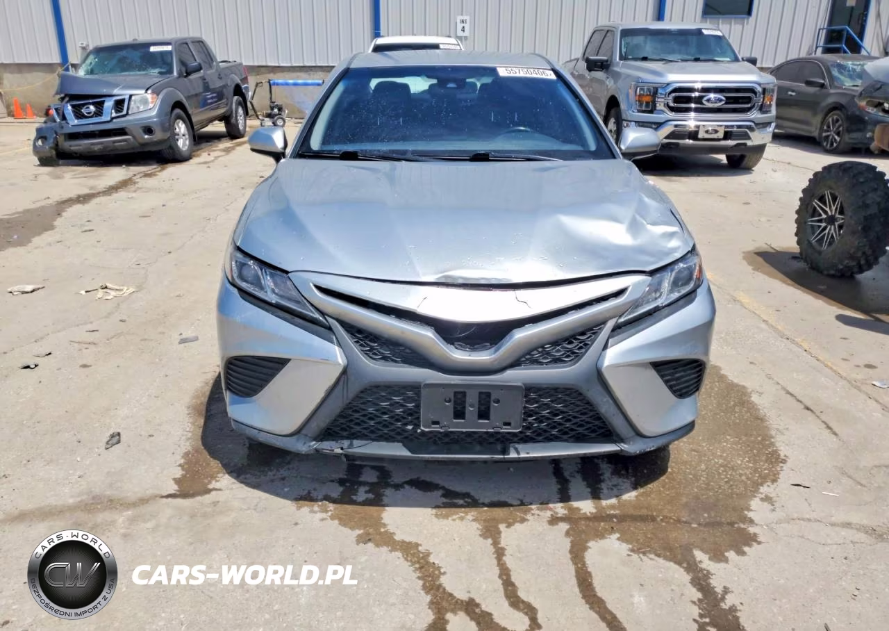 2018 Toyota Camry Se VIN:JTNB11HK0J3019497 - 5