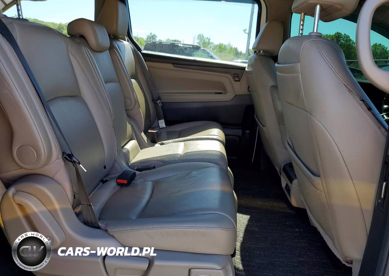 2021 Honda Odyssey Touring VIN:5FNRL6H86MB034897 - 11
