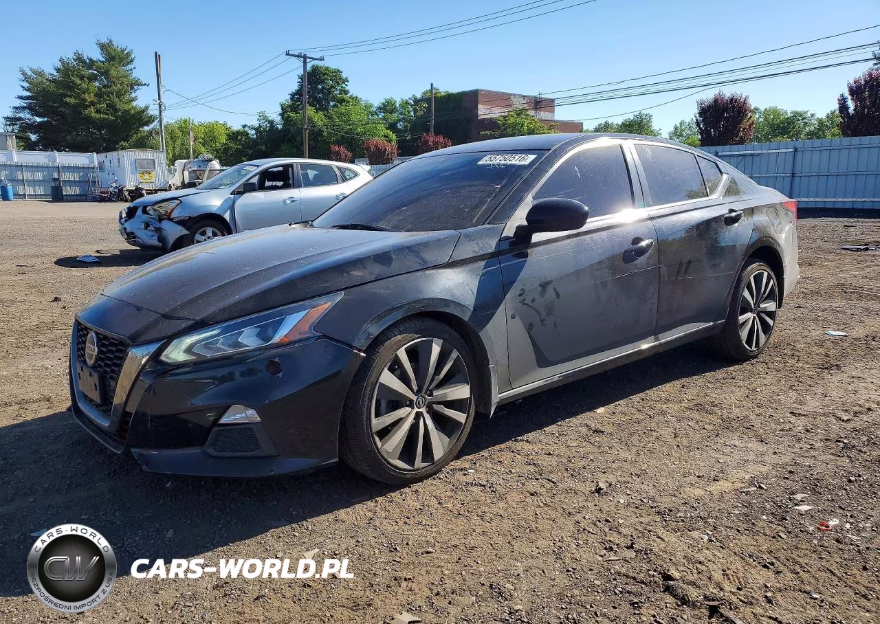 2019 Nissan Altima Sr – zdjęcie 1 z 12