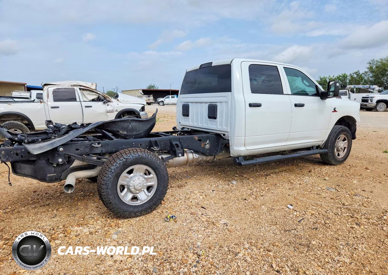 2024 Ram 3500 VIN:3C7WR8CL3RG336063 - 3