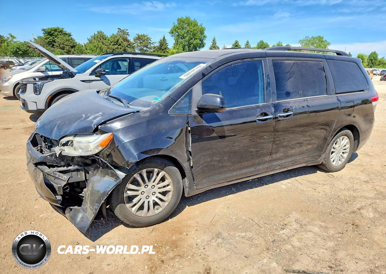 2014 Toyota Sienna Xle 8-Passenger
