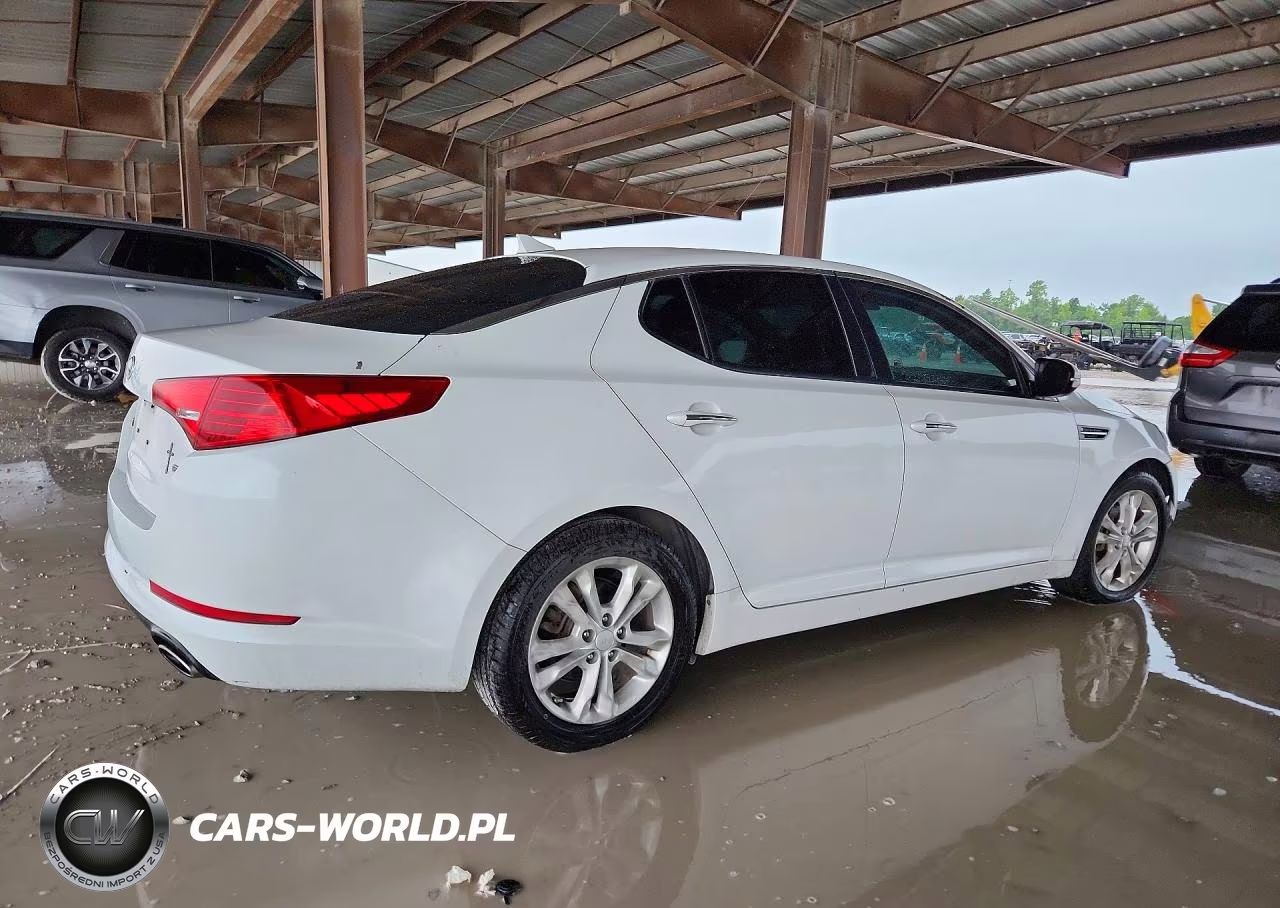 2013 Kia Optima Lx VIN:5XXGM4A79DG129817 - 3