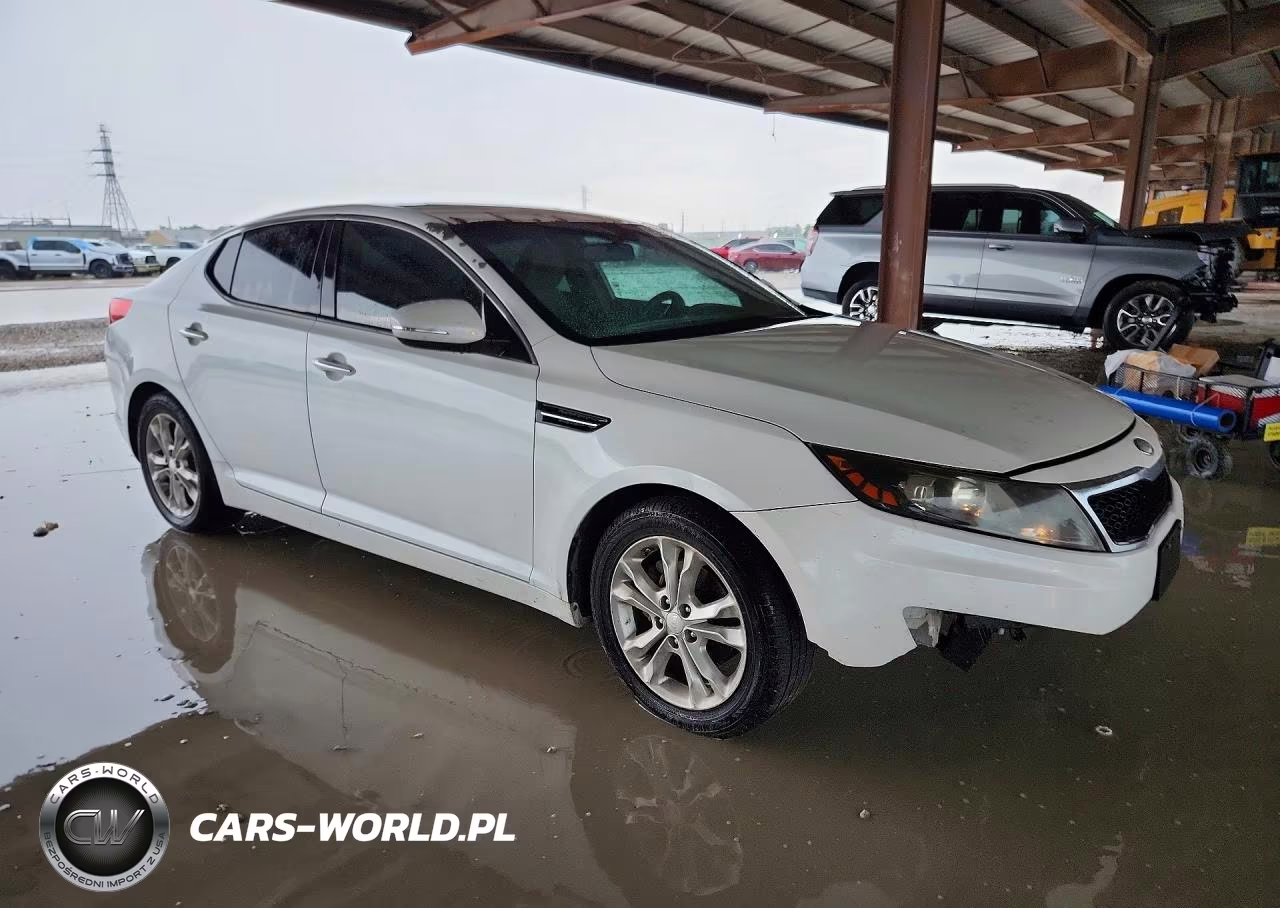 2013 Kia Optima Lx VIN:5XXGM4A79DG129817 - 4