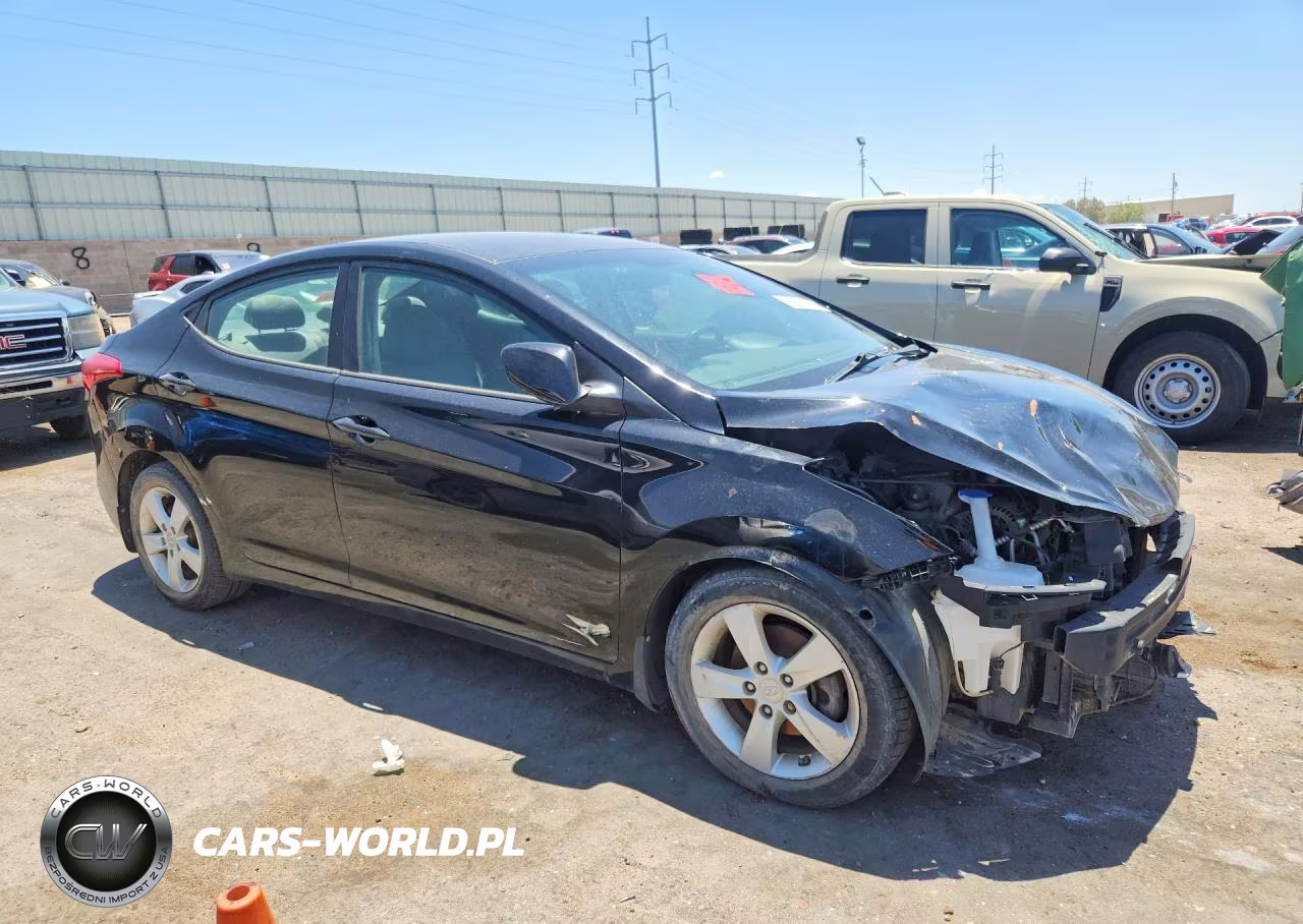 2013 Hyundai Elantra Gls VIN:5NPDH4AE6DH372785 - 4