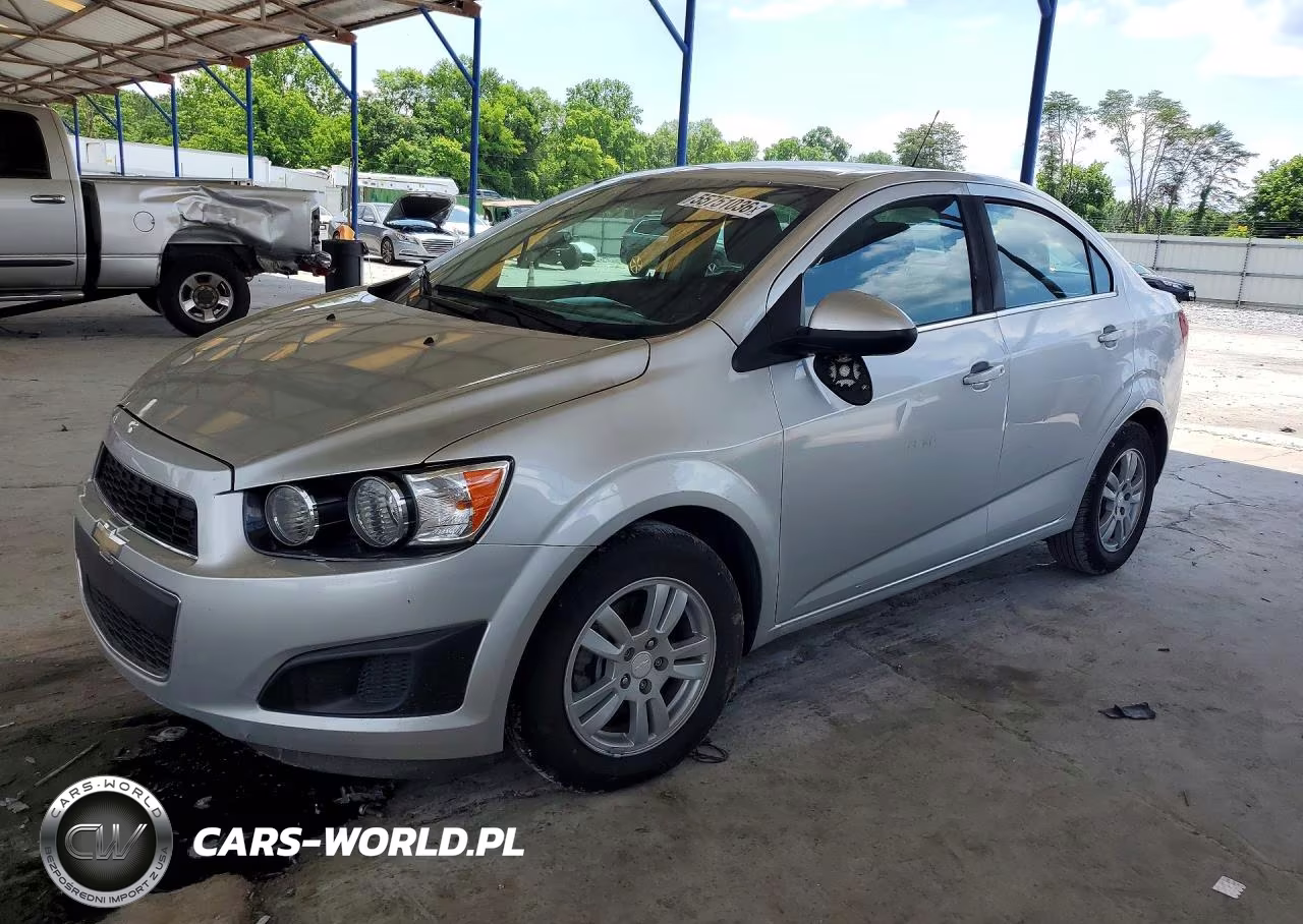 2016 Chevrolet Sonic Lt – zdjęcie 1 z 12