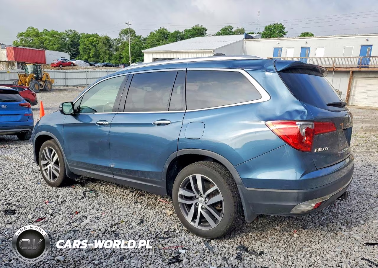 2017 Honda Pilot Touring VIN:5FNYF6H9XHB052465 - 2