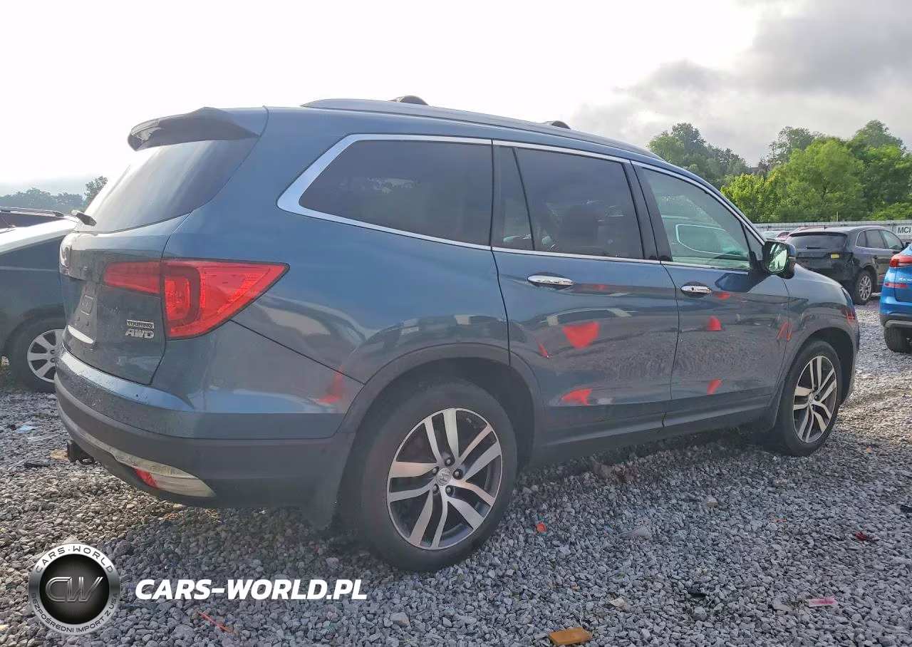 2017 Honda Pilot Touring VIN:5FNYF6H9XHB052465 - 3