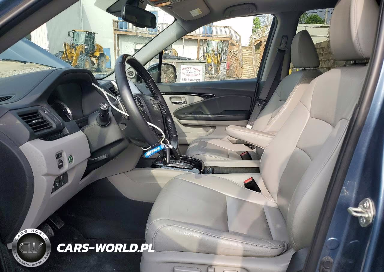 2017 Honda Pilot Touring VIN:5FNYF6H9XHB052465 - 7