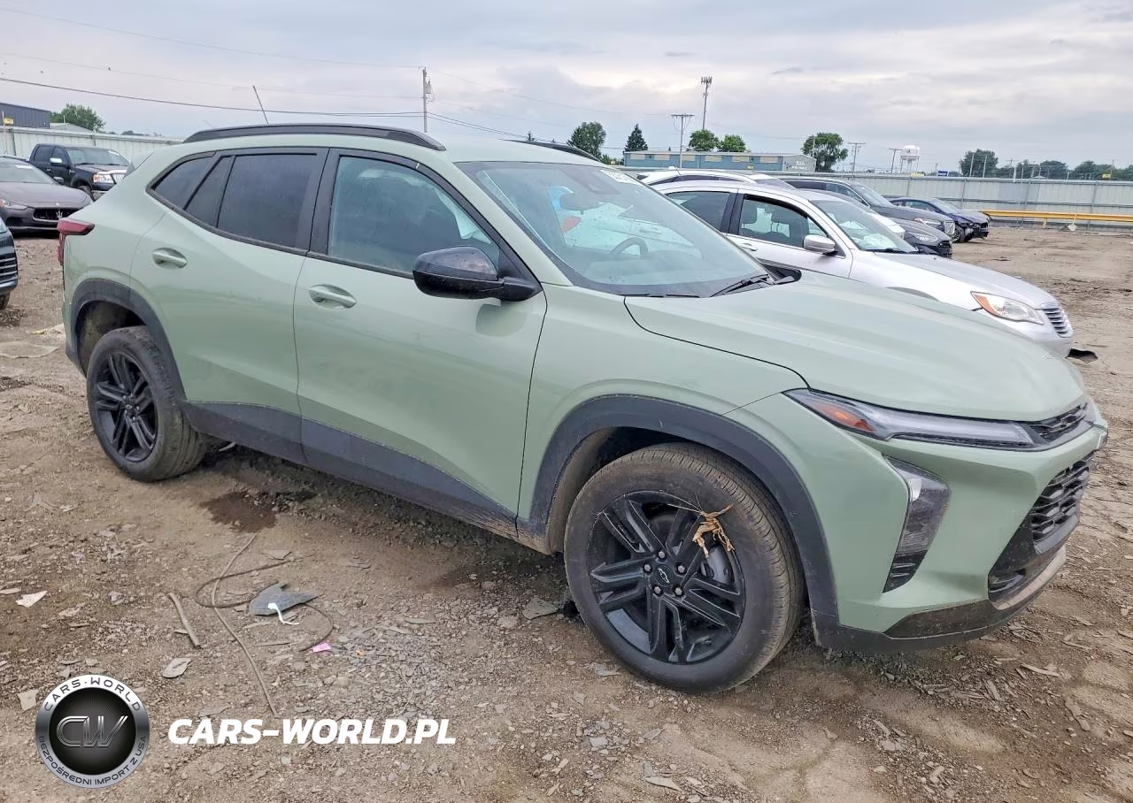 2025 Chevrolet Trax Activ VIN:KL77LKEP2SC069598 - 4