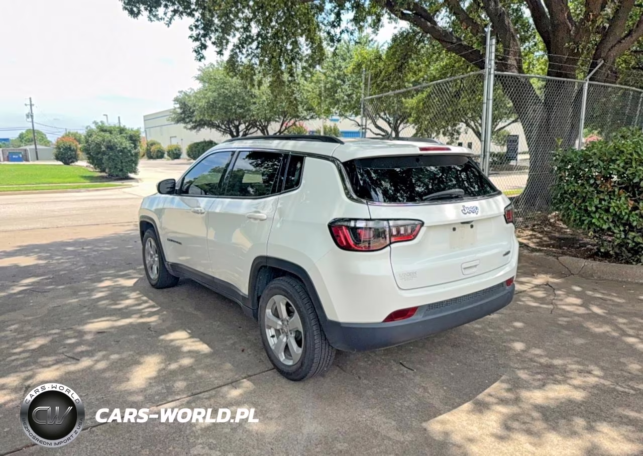 2021 Jeep Compass Latitude VIN:3C4NJCBB5MT559975 - 3