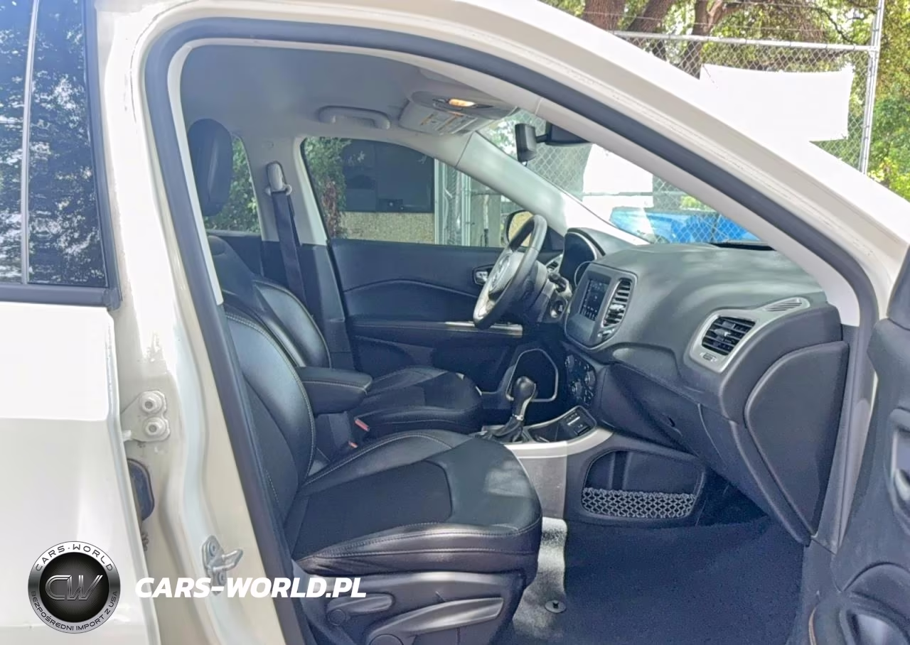 2021 Jeep Compass Latitude VIN:3C4NJCBB5MT559975 - 5