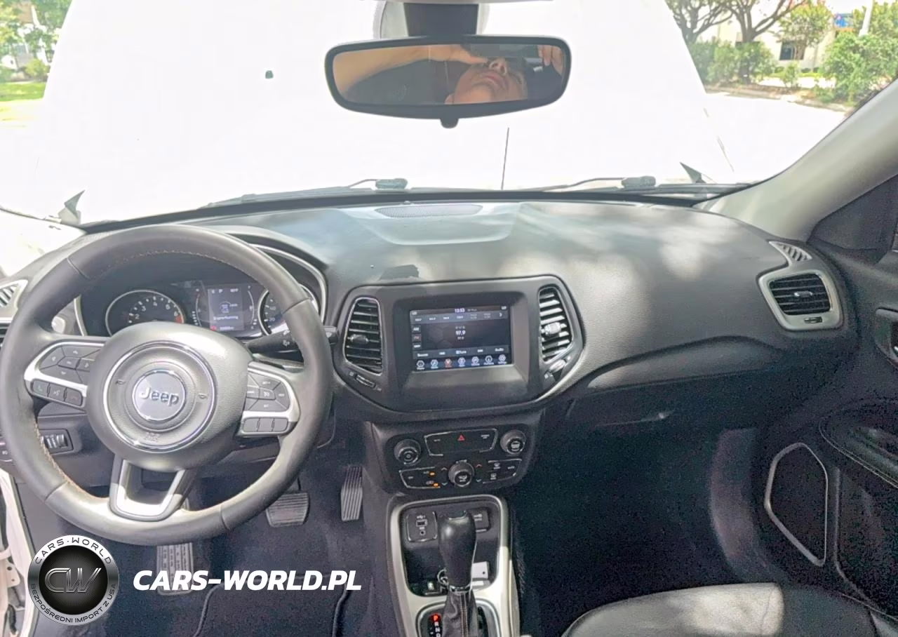 2021 Jeep Compass Latitude VIN:3C4NJCBB5MT559975 - 9