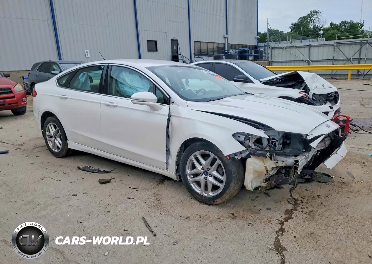 2015 Ford Fusion Se VIN:3FA6P0HD4FR117978 - 4