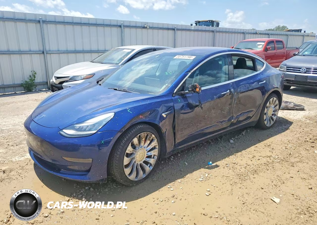 2018 Tesla Model 3 – zdjęcie 1 z 12