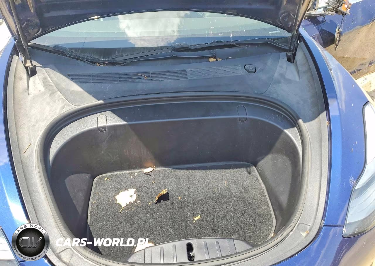 2018 Tesla Model 3 VIN:5YJ3E1EB0JF072351 - 11