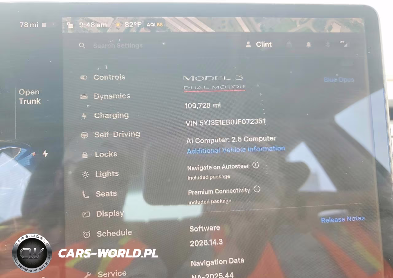 2018 Tesla Model 3 VIN:5YJ3E1EB0JF072351 - 9