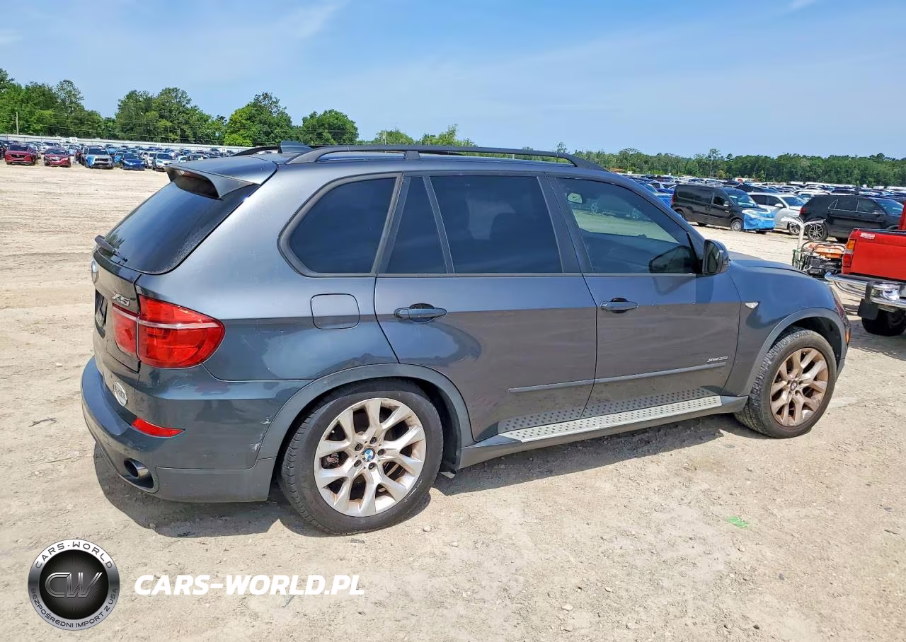 2012 BMW X5 xDrive35I VIN:5UXZV4C56CL762144 - 3