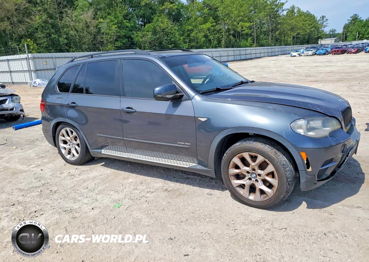 2012 BMW X5 xDrive35I VIN:5UXZV4C56CL762144 - 4