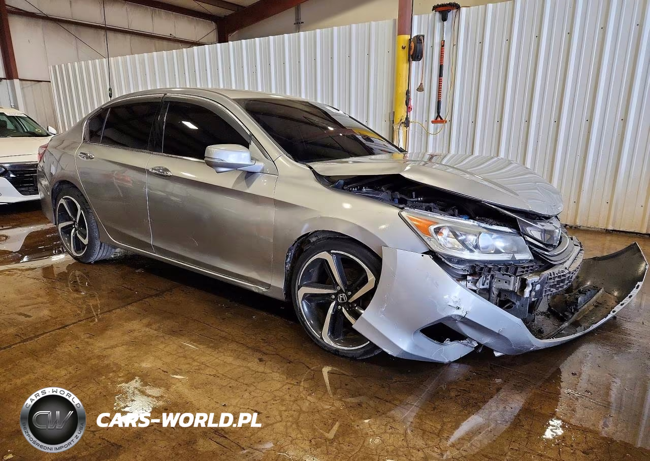 2017 Honda Accord Exl VIN:1HGCR3F86HA000187 - 4