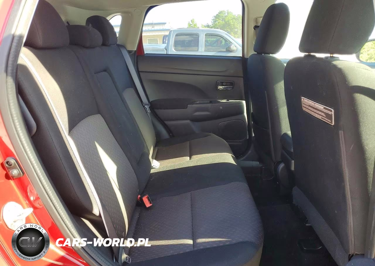 2018 Mitsubishi Outlander Sport Es VIN:JA4AP3AU9JZ026879 - 11