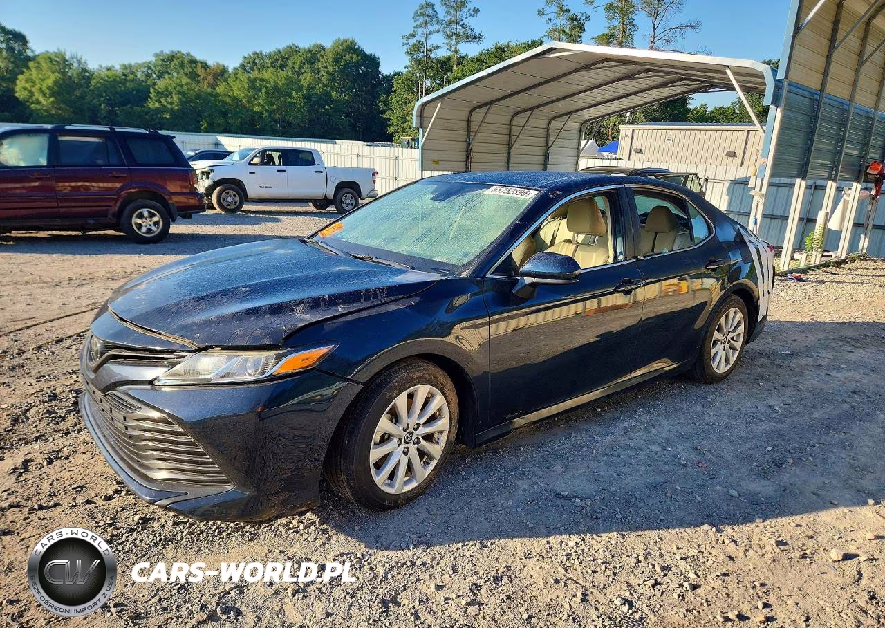 2019 Toyota Camry Le – zdjęcie 1 z 12