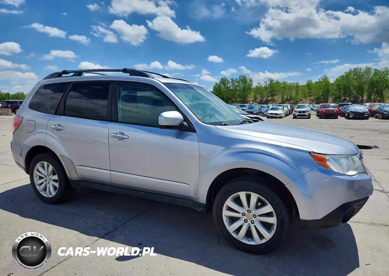 2012 Subaru Forester 2.5X Premium VIN:JF2SHBCC8CH409681 - 4