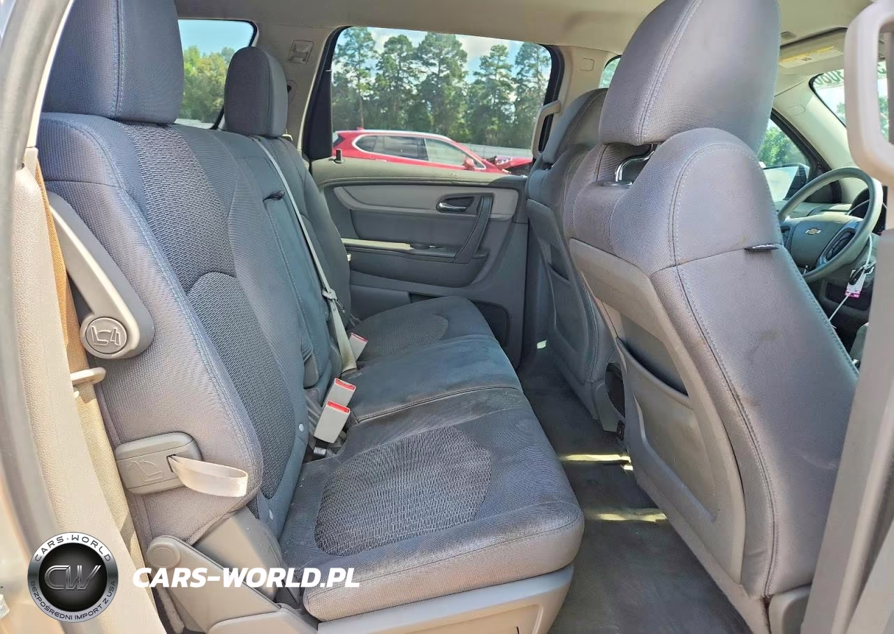 2017 Chevrolet Traverse Ls VIN:1GNKRFKD2HJ351278 - 10