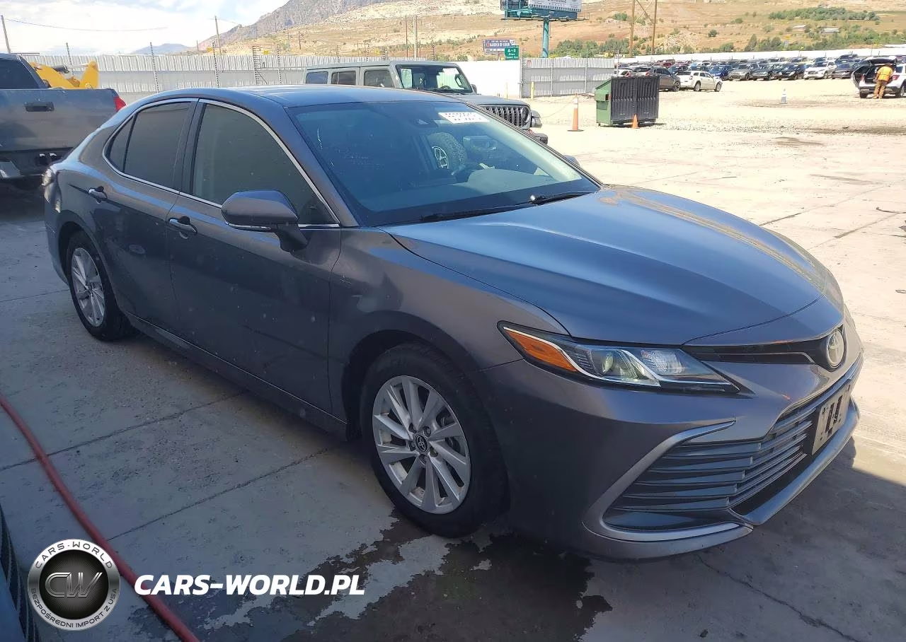 2022 Toyota Camry Le VIN:4T1C11BK0NU056028 - 4