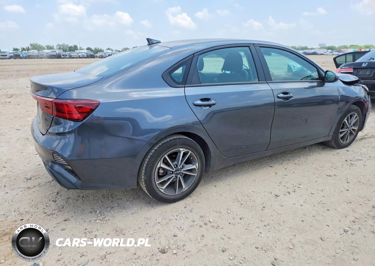 2024 Kia Forte Lxs VIN:3KPF24AD8RE765202 - 3