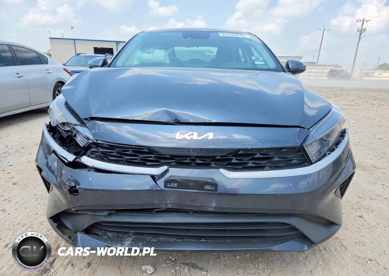 2024 Kia Forte Lxs VIN:3KPF24AD8RE765202 - 5