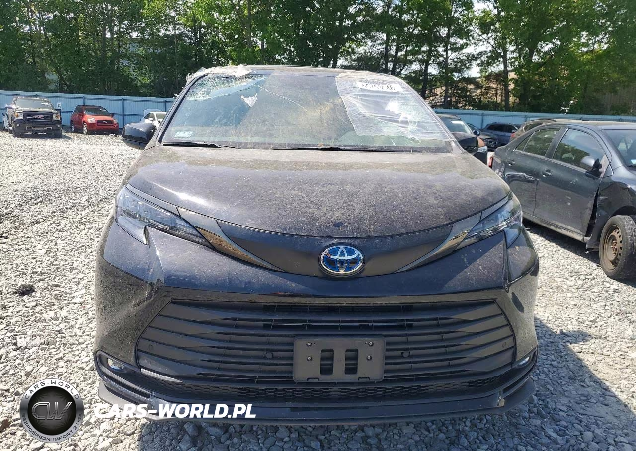 2024 Toyota Sienna Woodland Edition VIN:5TDCSKFC9RS120281 - 5