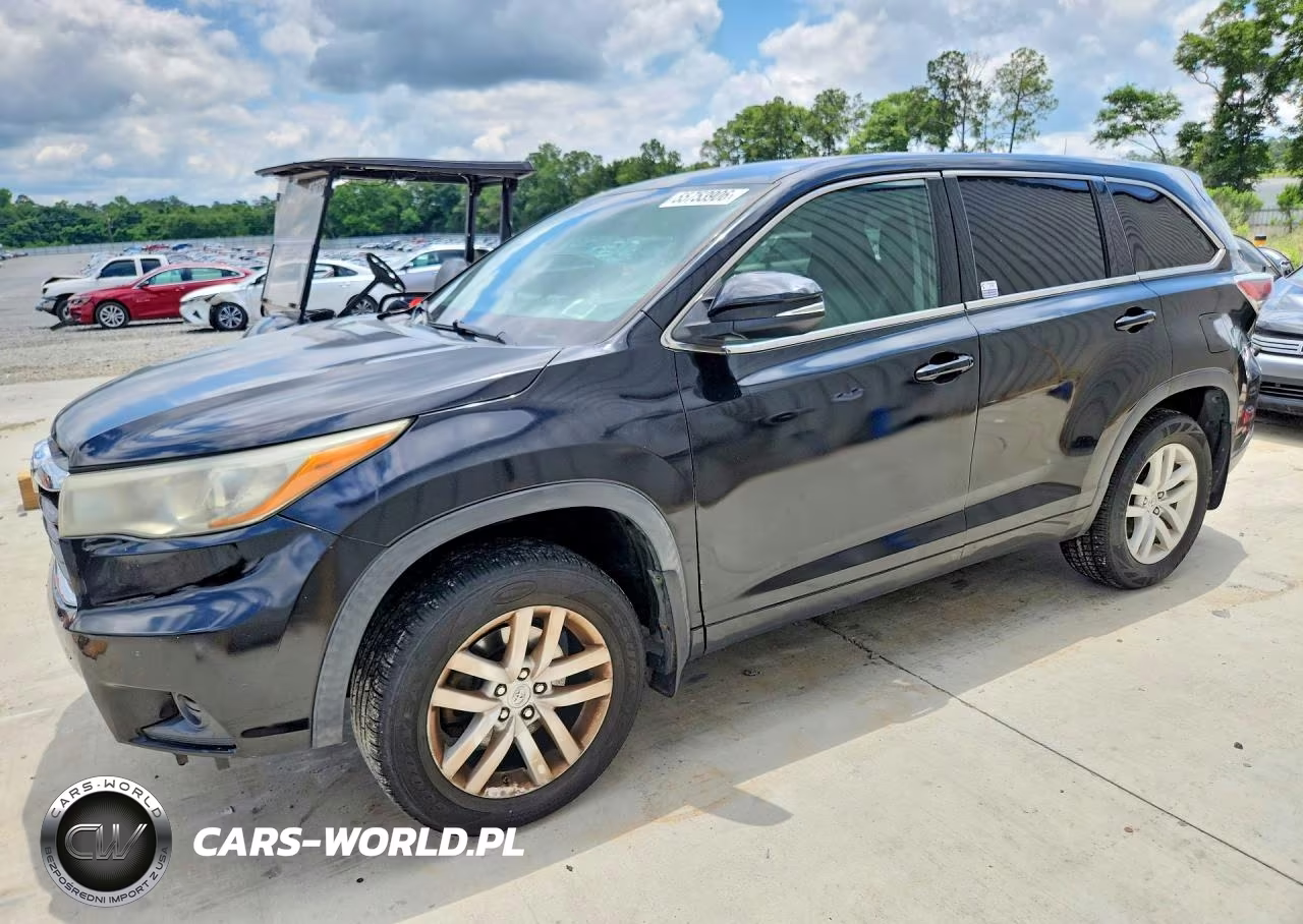 2015 Toyota Highlander Le – zdjęcie 1 z 13