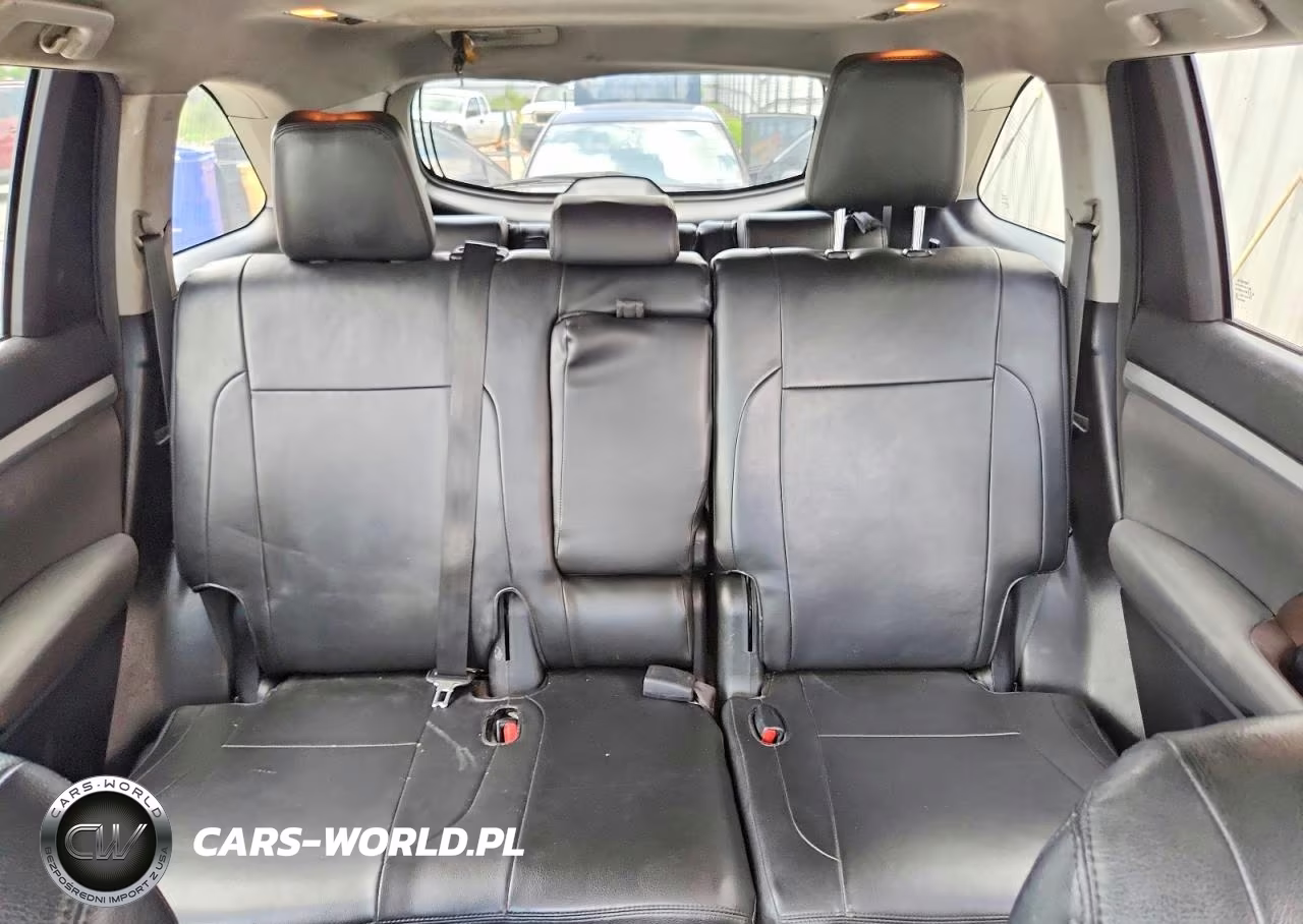 2015 Toyota Highlander Le VIN:5TDBKRFH4FS074256 - 10