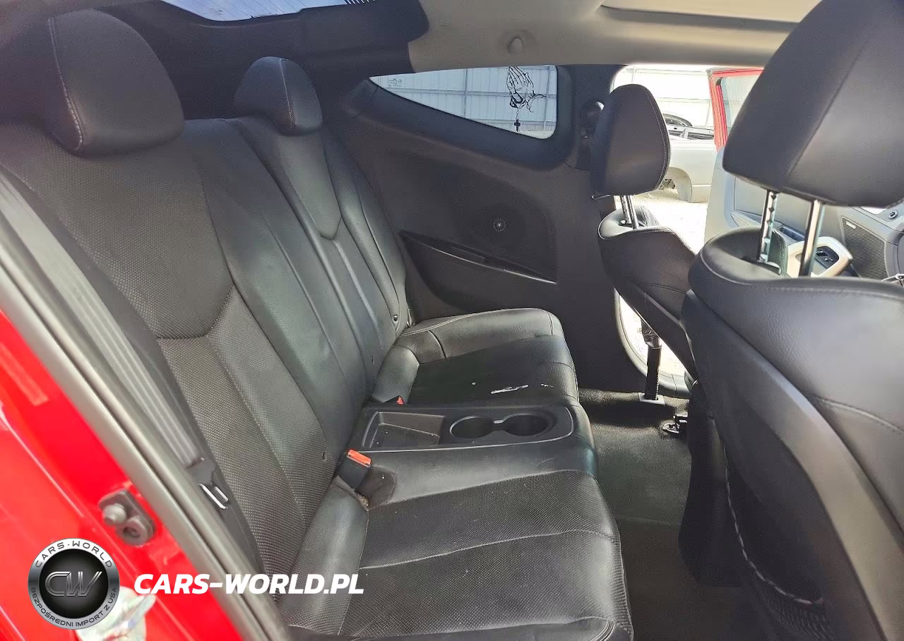 2015 Hyundai Veloster Turbo VIN:KMHTC6AE7FU217348 - 10