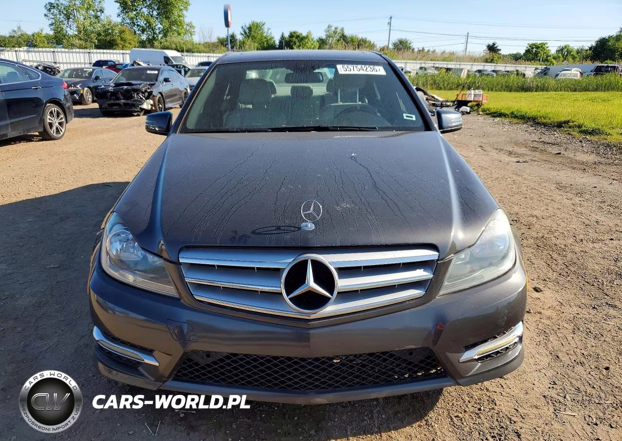 2013 Mercedes-Benz C 300 4Matic VIN:WDDGF8AB5DA840065 - 5