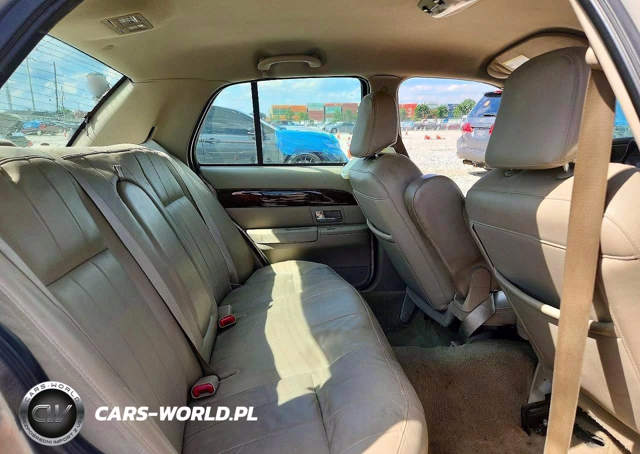 2010 Mercury Grand Marquis Ls VIN:2MEBM7FV2AX634632 - 10