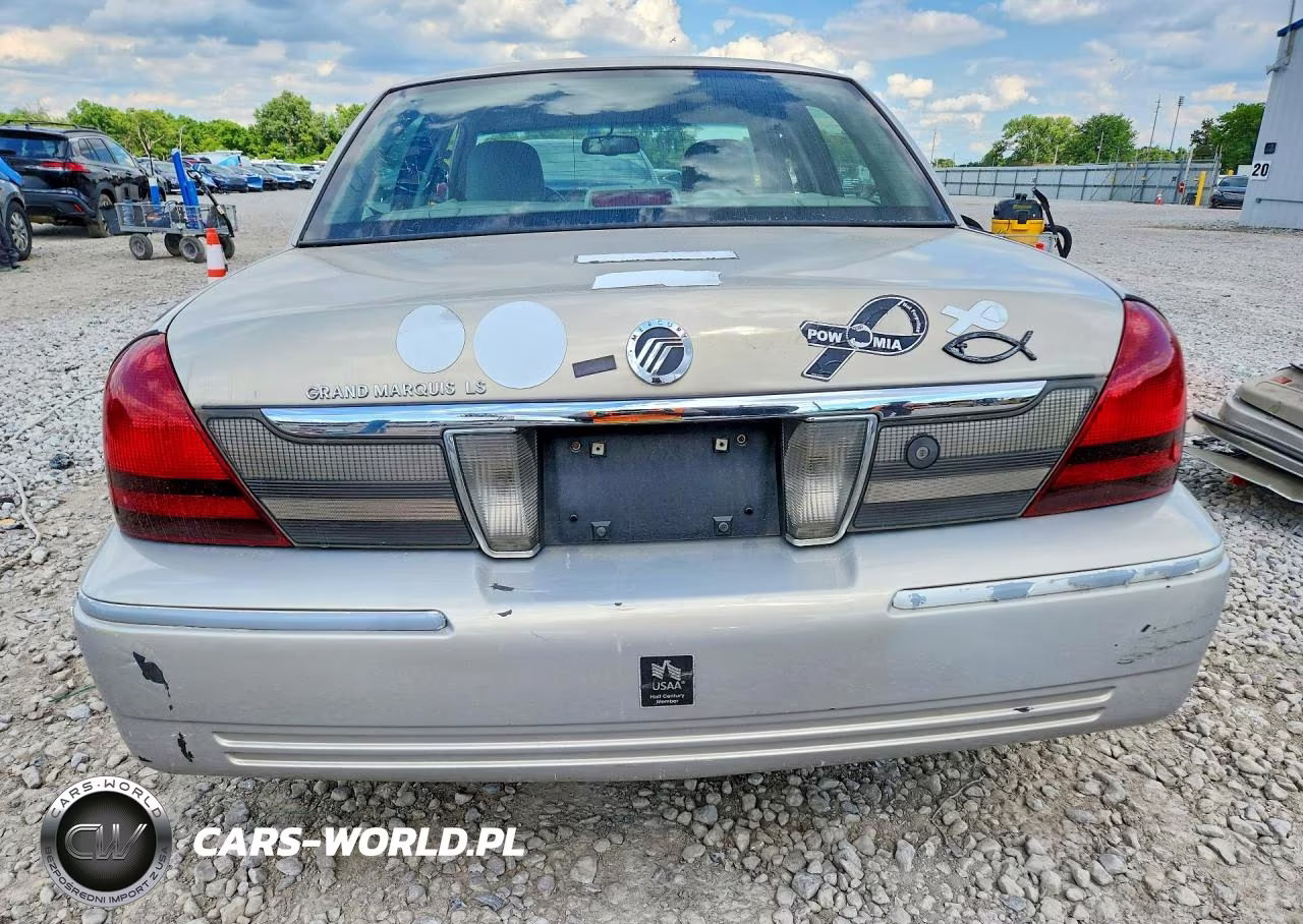 2010 Mercury Grand Marquis Ls VIN:2MEBM7FV2AX634632 - 6