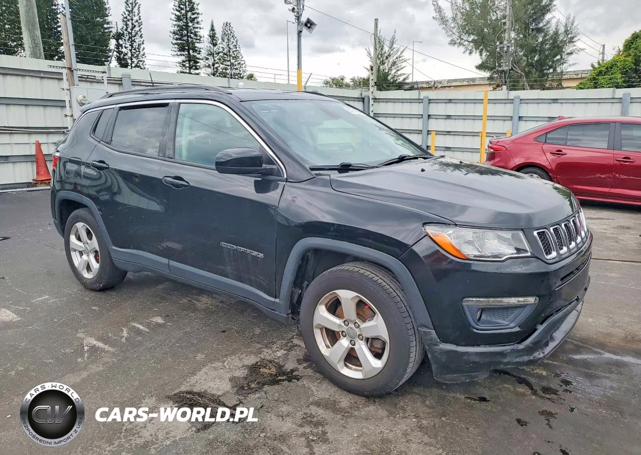 2021 Jeep Compass Latitude VIN:3C4NJCBB9MT585558 - 4