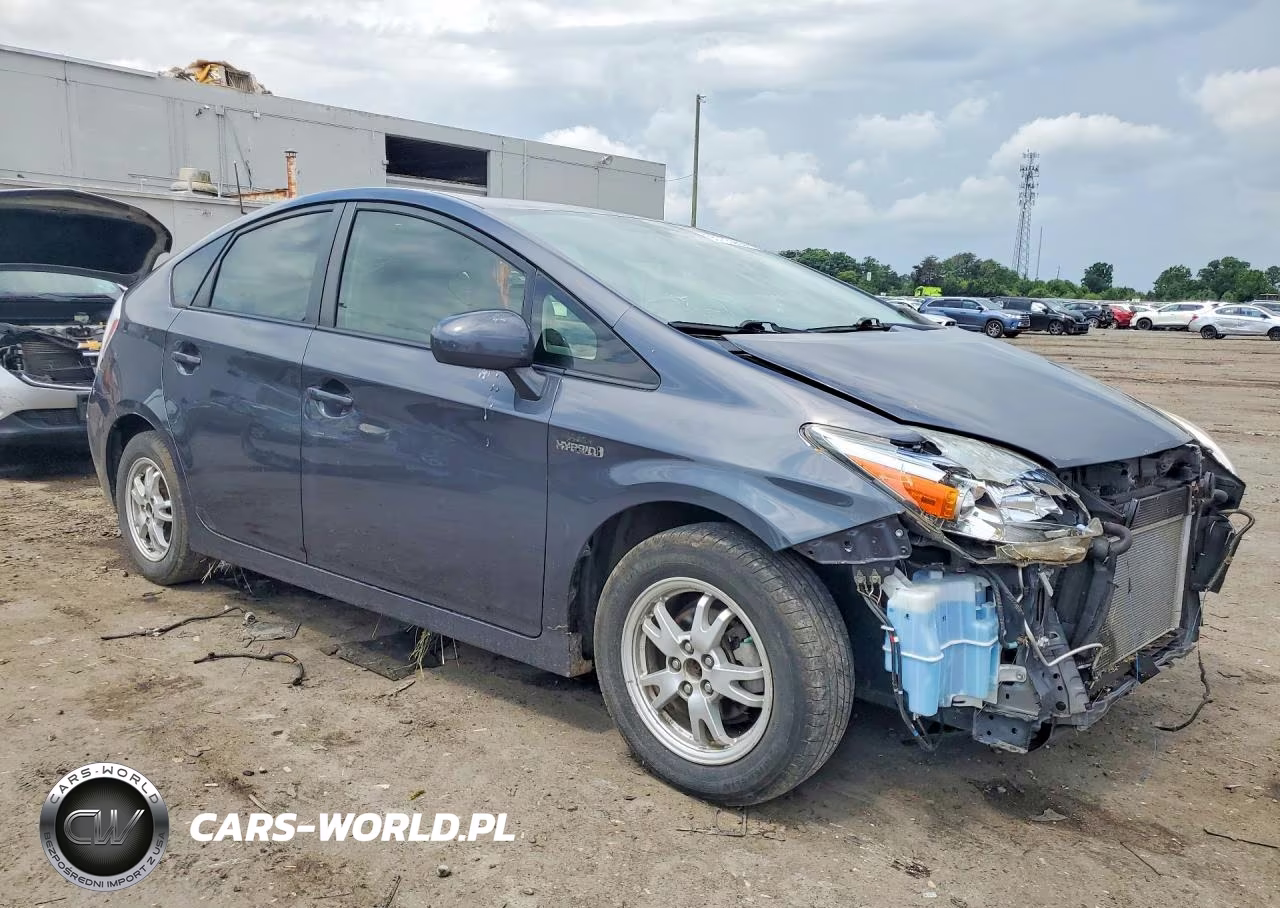 2011 Toyota Prius Three VIN:JTDKN3DU8B1409854 - 4