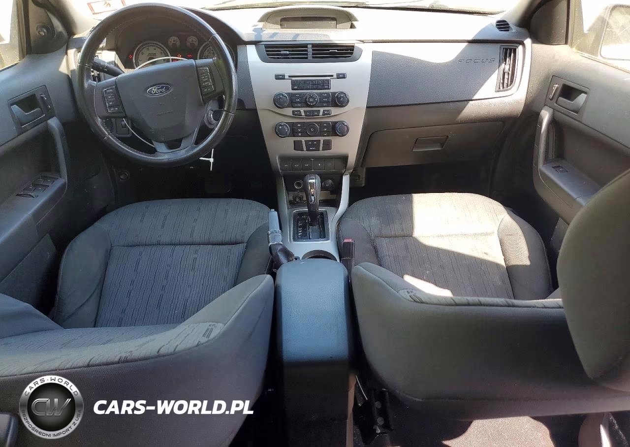 2010 Ford Focus Se VIN:1FAHP3FN8AW266132 - 8
