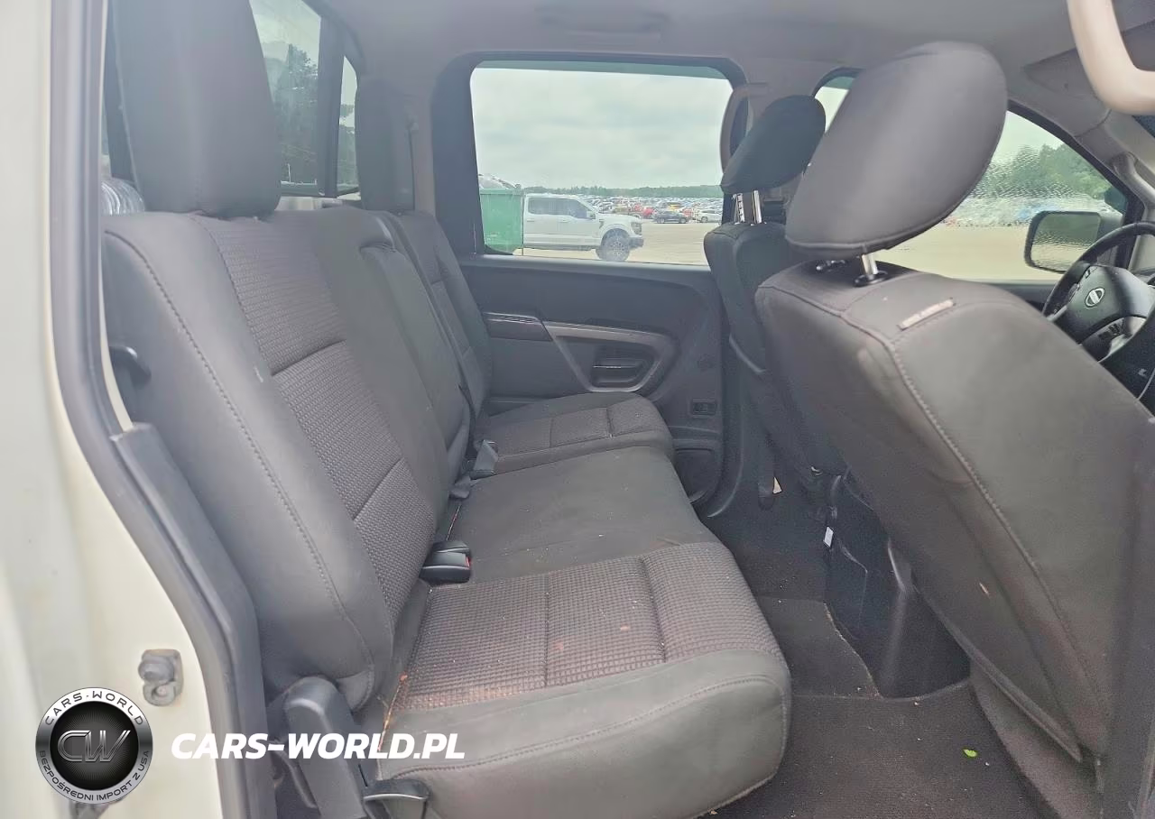 2015 Nissan Titan Sv VIN:1N6BA0ED0FN507135 - 10