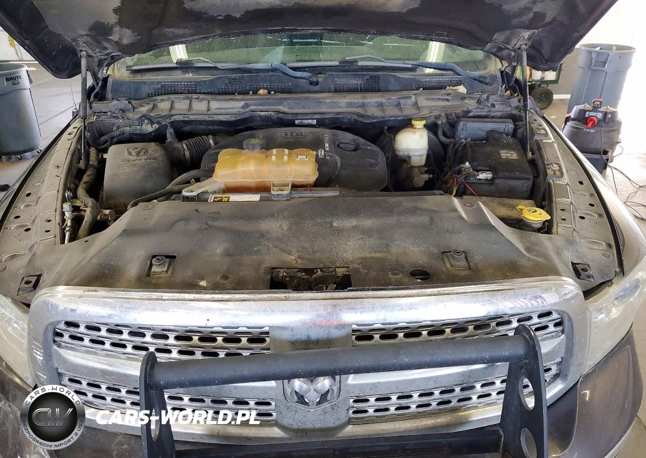 2015 Ram 1500 Laramie VIN:1C6RR7NMXFS687770 - 11