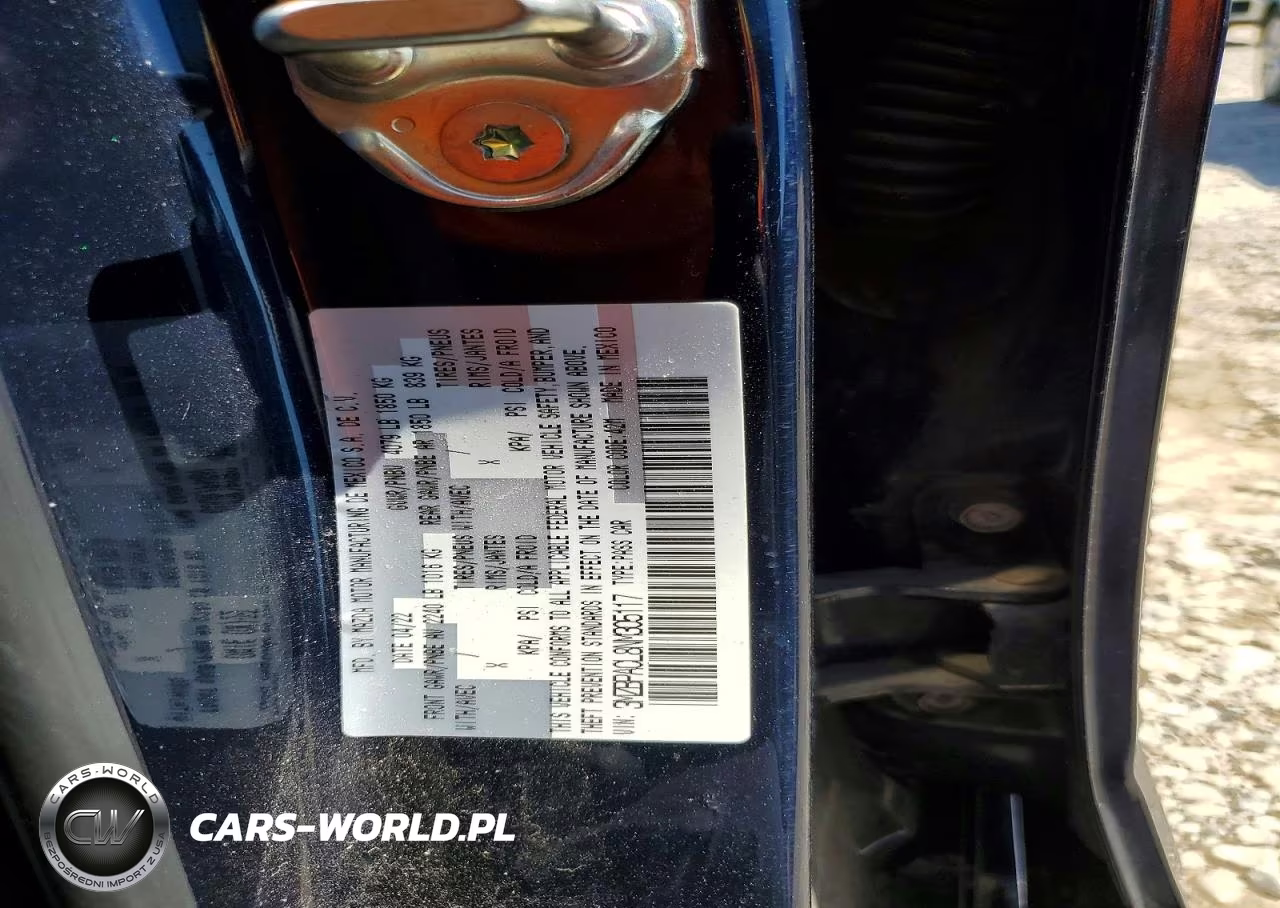 2022 Mazda 3 Preferred VIN:3MZBPACL8NM305117 - 12