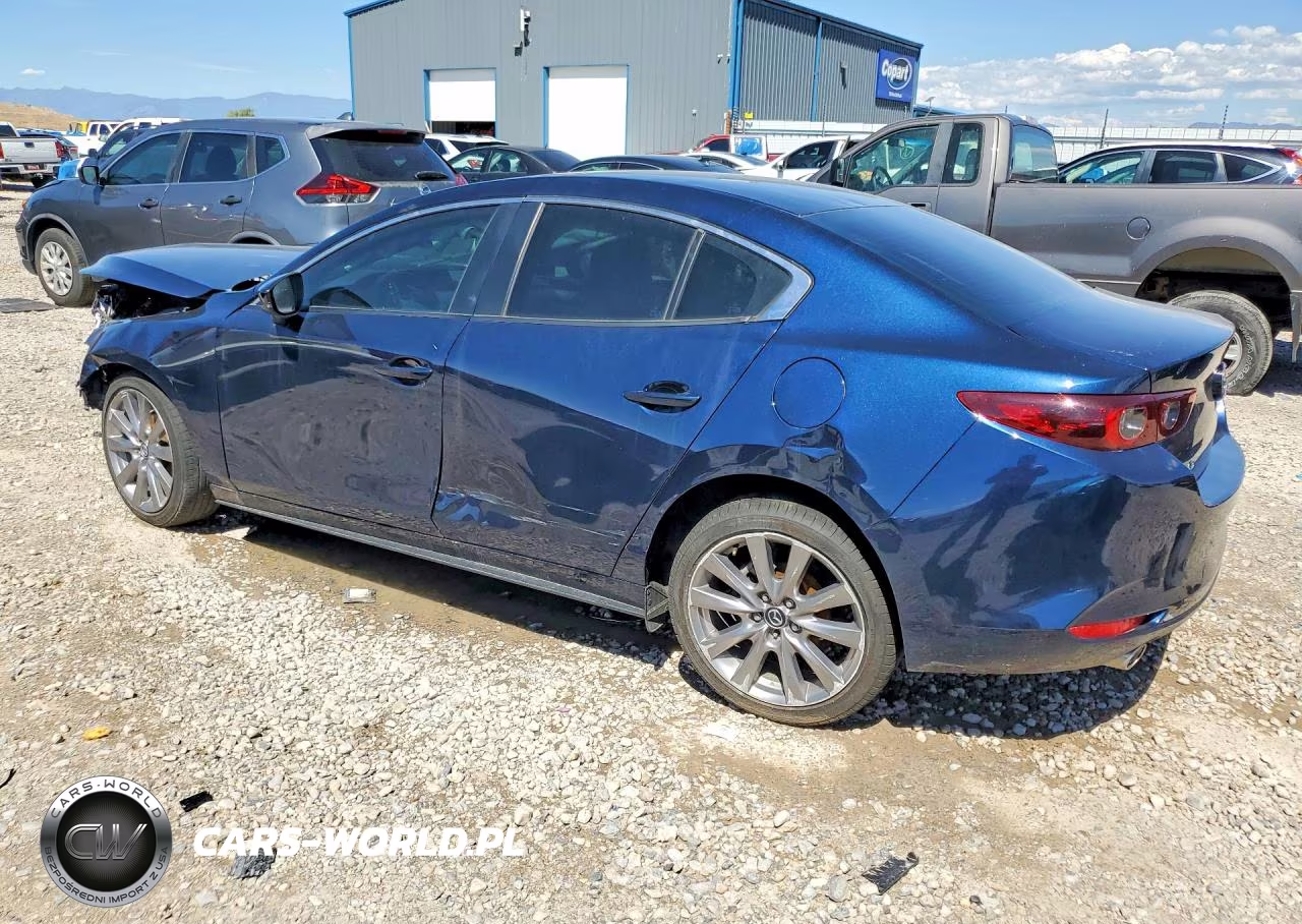 2022 Mazda 3 Preferred VIN:3MZBPACL8NM305117 - 2