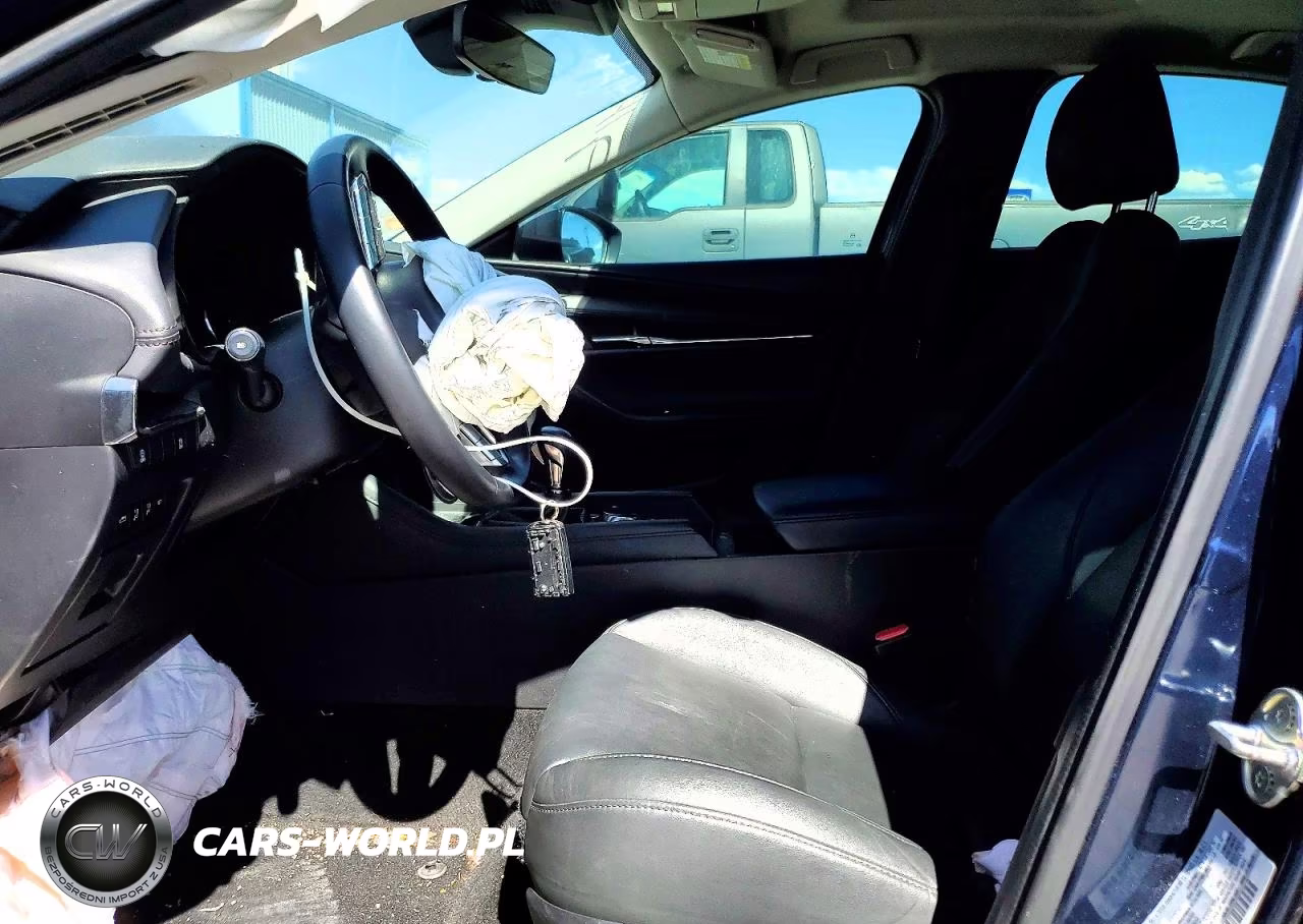 2022 Mazda 3 Preferred VIN:3MZBPACL8NM305117 - 7