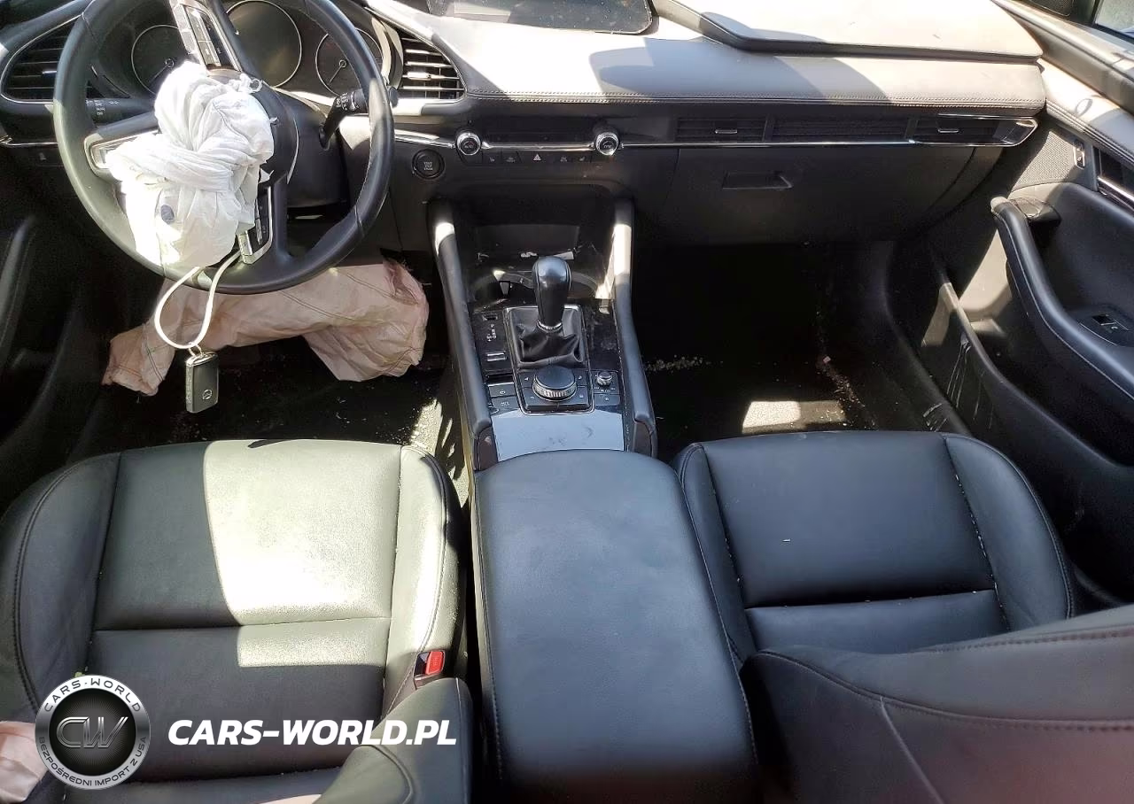 2022 Mazda 3 Preferred VIN:3MZBPACL8NM305117 - 8