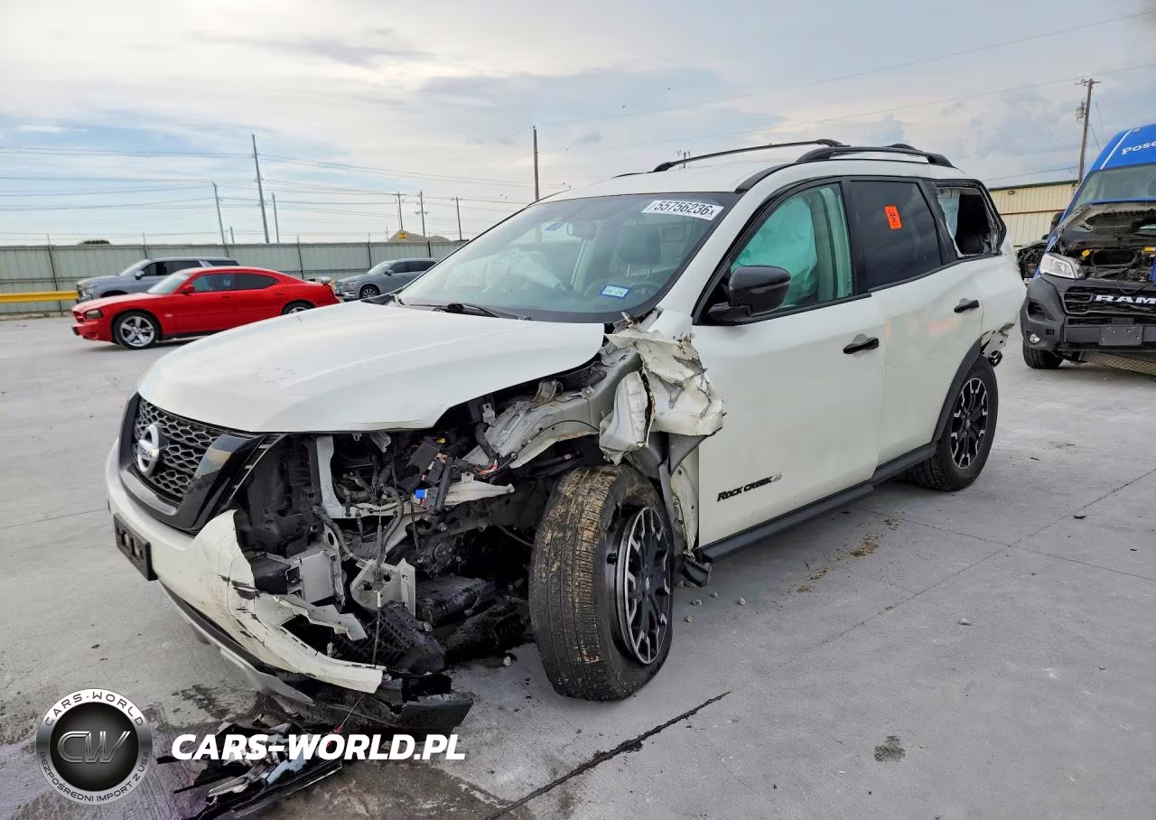 2019 Nissan Pathfinder Sv