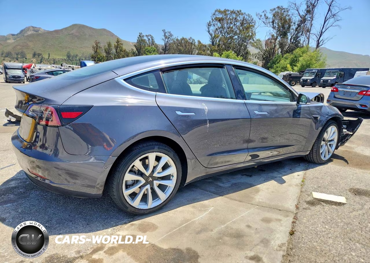 2018 Tesla Model 3 VIN:5YJ3E1EA3JF052750 - 3