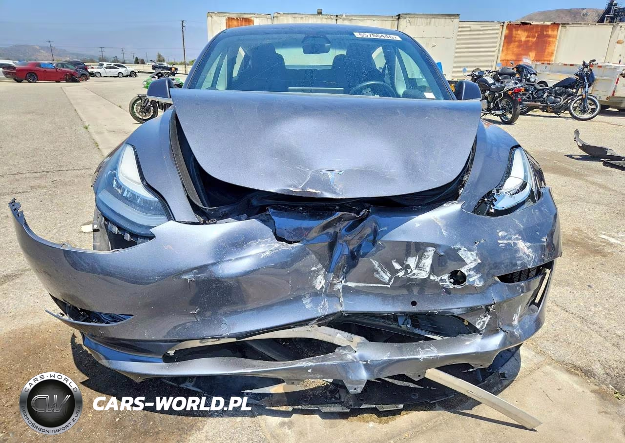 2018 Tesla Model 3 VIN:5YJ3E1EA3JF052750 - 5